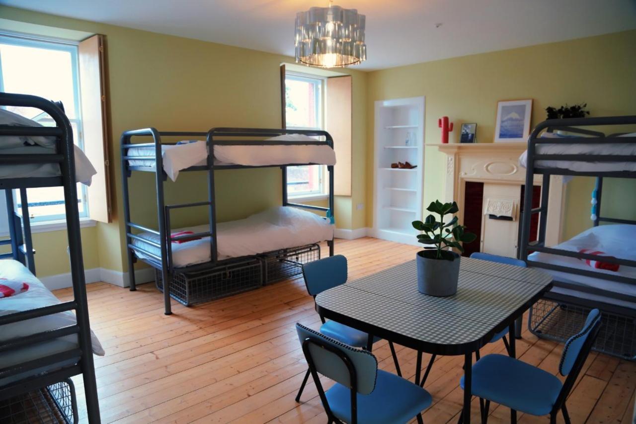 The Dolphin Inn Hostel Dunbar Exterior foto